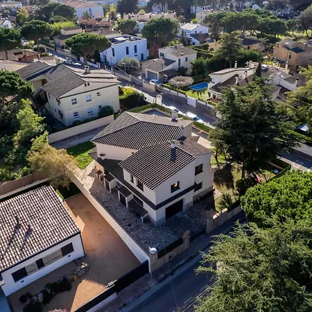Costabravasuites Vientos Villa