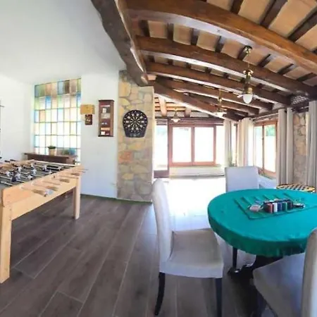 Costabravasuites Vientos Villa